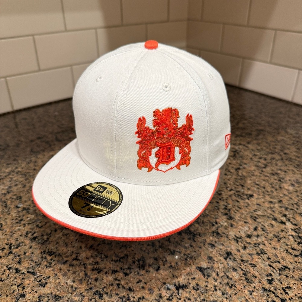 Detroit New Era 59FIFTY Fitted Hat 7 1/8 White Orange Script Crest Cap New
